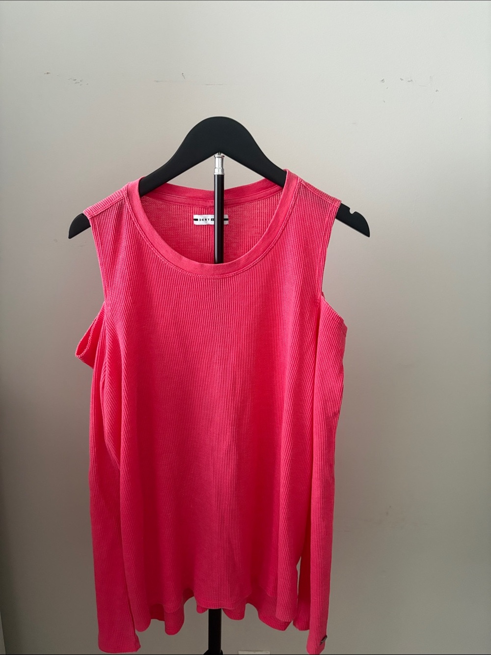 DKNY Ribbed Cold Shoulder Top